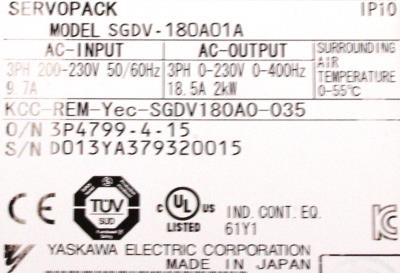 産業3つは2000ワット9.7Aサーボ モーター運転者Yaskawa SGDV-180A01A 002000を段階的に行ないます 0