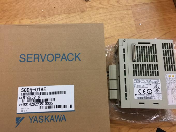 50/60HZ産業Servoは真新しいYASKAWA SGDH-01AE SERVOPACKを運転します 0