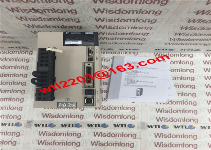 1PH 200-230V ACサーボ モーター ドライブ、YASKAWA Servopack SGDV-5R5A01A 50/60HZ 3.7A 0