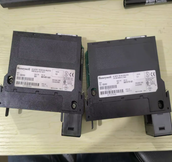 プログラム可能なコントローラ TC-IDW161 保護器 ODK161 モジュール ODA161 オリジナル 0