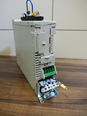 3098-0087 エマーソン サーボドライブ 9.9アンペア 3相 380-480V 50/60Hz