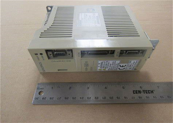 Yaskawa SGDA-A3VS AC SERVO AMPLIFIER 200-230V オプションの CE 1.3/0.42A 30W