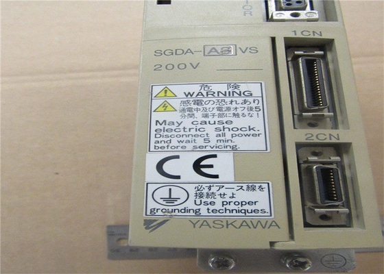 Yaskawa SGDA-A3VS AC SERVO AMPLIFIER 200-230V オプションの CE 1.3/0.42A 30W