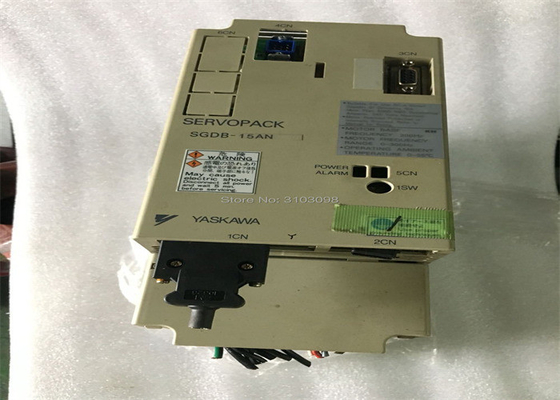Yaskawa SGDB-15AN AC SERVO AMPLIFIER Mechatrolink 200-230V 10A 1.3KW 3 段階