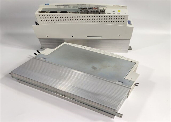 Lenze EVS9322-EP サーボ コントローラ 9300 シリーズ 400/480 VAC 0.75 KW (1 JP)