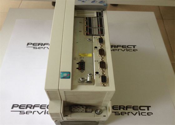 Lenze EVS9323-ESV004 サーボ コントローラー 9300 シリーズ 400/480 VAC 安全停止