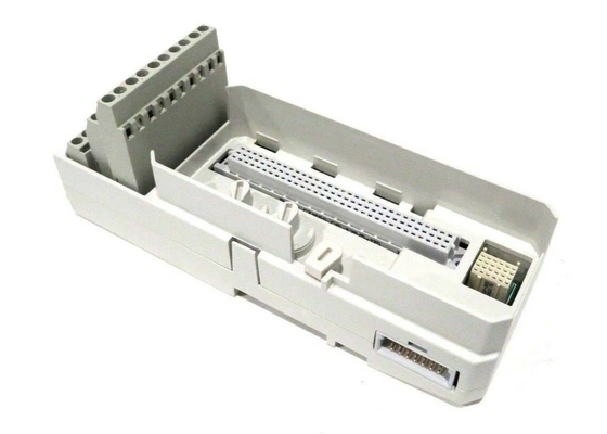 ABB OF 3BSE013231R1 ターミネーションモジュール コンパクトモジュール TU811V1 250V 3A MAX