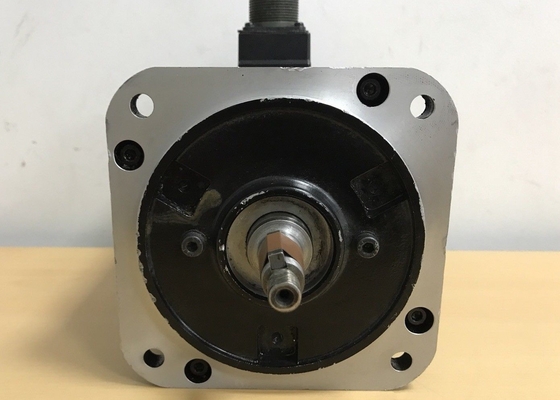 YASKAWA USAGED-03C22K ACサーボモーター 300W 8192 PPRインクリメンタルエンコーダー