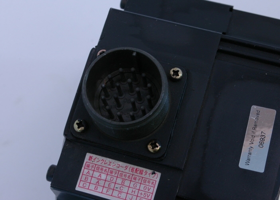 安川電機 USAGED-09A210E モーター - ACサーボ 7.6A 0.85KW 1500r/min