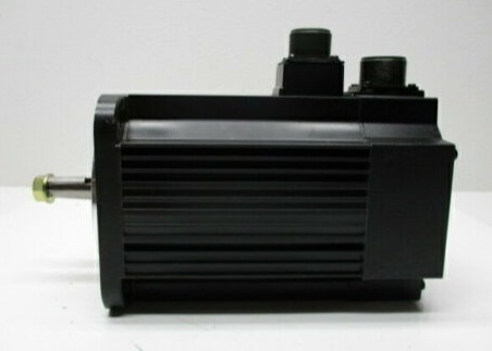 安川電機 USAFED-05DA1 ACサーボドライブ モーター 0.45 KW 1500 RPM 3.8 A