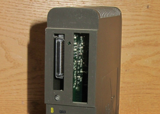 KJ2101X1-BA1 I Oのインターフェース・カードの開いた電圧バス力32MA 26.4VDC分野回路10MA 24VDC