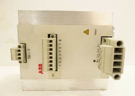 SS823 3BSE038226R1 ABB力の余分な電源のための投票の単位統制の単位