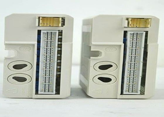 それぞれDO821 3BSE013250R1デジタル出力のリレー8 CHガルバニック隔離されたチャネル