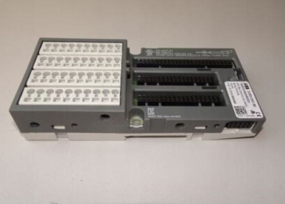 CS31バス モジュールのためのTU552-CS31 1SAP210400R0001 PLC S500のバス ターミナルの単位のばね