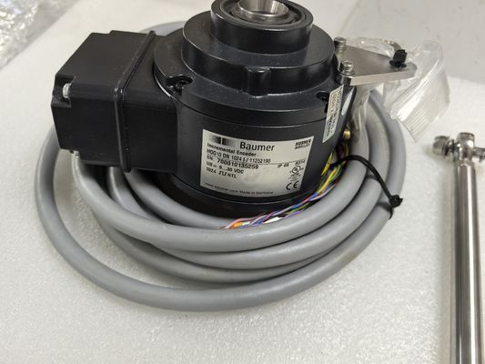 HOG10 DN 1024 I SR 20H7 Baumer 20mm シャフト、IP66 等級、過酷な環境における湿気対策