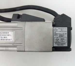 松下電器産業ミナスE 1.89インチの増加サーボ モーター100W MUMA012P1T