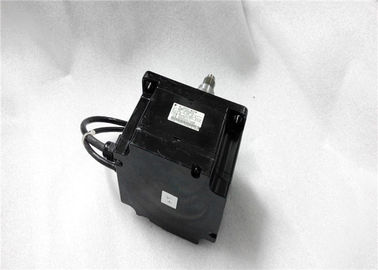 産業200V 4.1A YASKAWAのサーボ モーター750W Ins B SGMP-08A3H16