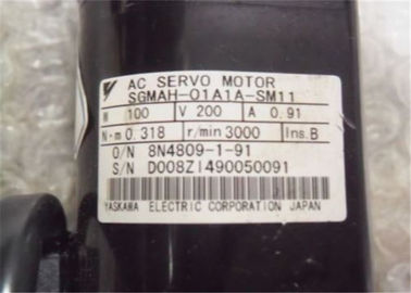 Yaskawaのサーボ モーター100W 0.91A産業サーボ モーター200V SGMAH-01A1A-SM11