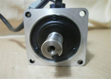 Yaskawaの新しい原物ACサーボ モーター0.637N.M 3000r/mim SGMAH-02A1F-AP51