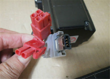 Yaskawaの新しい原物ACサーボ モーター0.637N.M 3000r/mim SGMAH-02A1F-AP51
