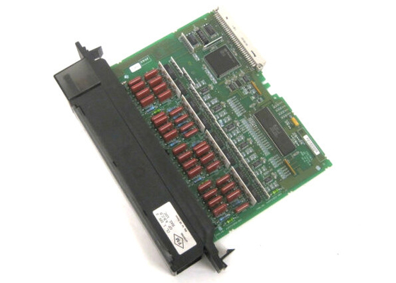 GE FANUC IC697MDL250の分離した入力モジュール、120ボルトACの32ポイント