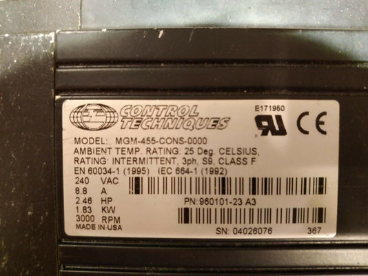 0MGE-455-CBNS-0000 EMERSON Control Techniques モーター 230 VAC 低慣性モーター