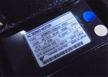 SGMDH-32A2A-YR51 AC産業サーボ モーター15.3Nm 20.9A 3200W力