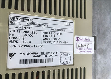 Yaskawa電気SERVOPACK ACは3つの段階200-230V産業サーボ ドライブSGDB-30VDY1を入れました
