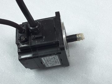 新しい原物5.4A 750Wのサーボ モーター産業Yaskawaのサーボ モーターSGMPH-01BBA21