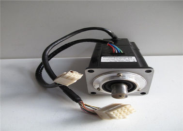 箱SGM-02UW14Eの産業サーボ モーターで新しい新しいYaskawaのサーボ モーター100W 0.89A