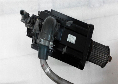 新しいYaskawa ACサーボ モーター32.8A 1500RMP SGMG-44A2BBC産業サーボ モーター
