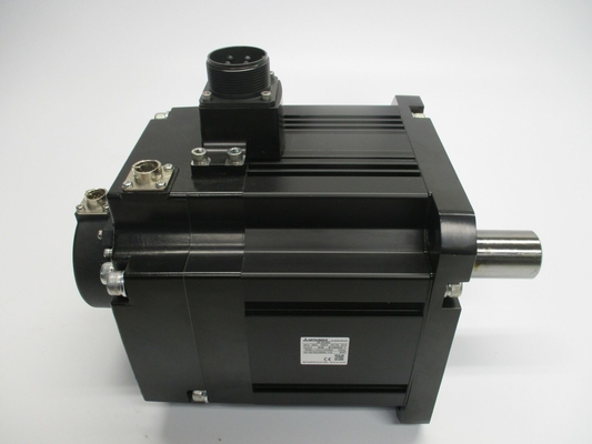 Mitsubishi HF303BS-A48 SERVO MOTOR 12.7 AMP 3 PHASE 3 KW 2000 RPM 184 V，new original.