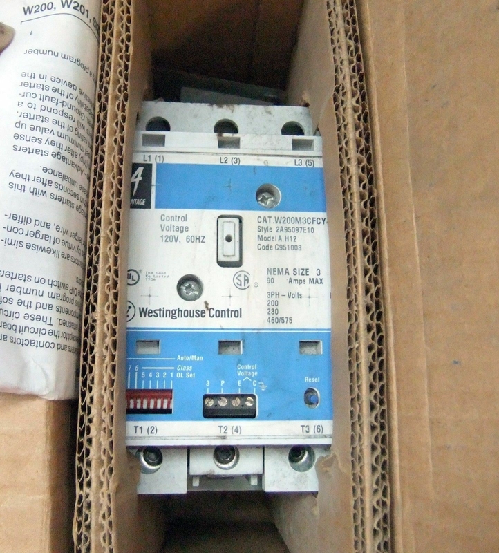 W200M3CFCY4Y7 WESTINGHOUSE アドバンテージ スタート 3 ポール 逆向きのネマ 3 段階