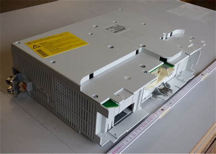 Lenze E94AMHE0174 サーボ ドライブ 9400 マルチ ドライブ ハイライン 7.5 KW 16 5 A