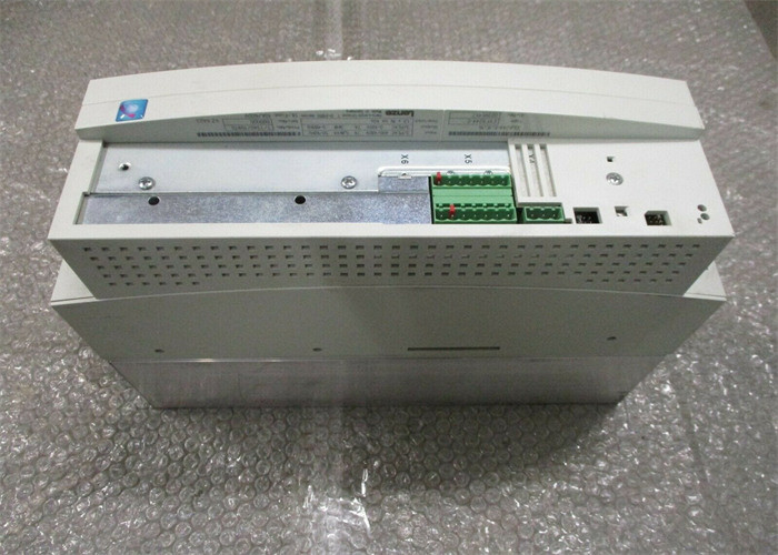Lenze EVF8244-E サーボ ドライブ周波数インバーター 3 フェーズ 0-480 VAC 50/60 HZ