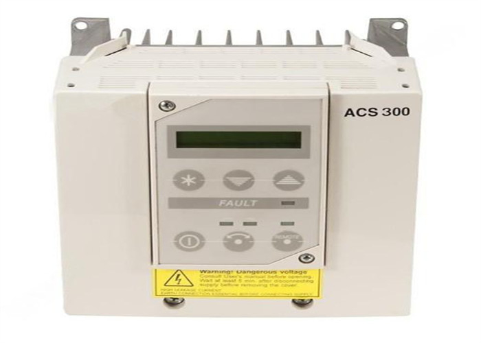 ABB 3BSE000863R1 SR511力の調整装置モジュール310 W MAXは35のAMP 18-30 VDC入った