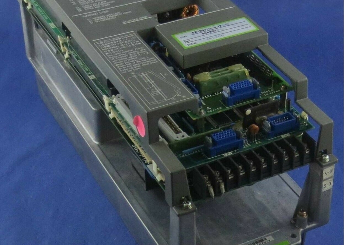 三菱電機 FR-SGJ2-3.7K-BR ドライブ-AC スピンドル 概要 200V 3.7kW 標準シリーズ