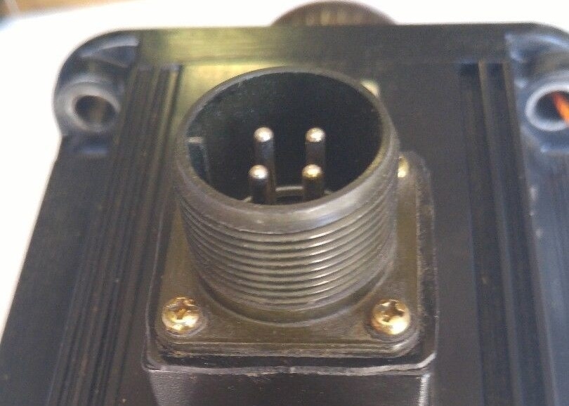 Yaskawa SGMG-09V 6W-YG11のサーボ モーター0.85 NM KW 5.39の1500 R/MIN 10.7 AMP