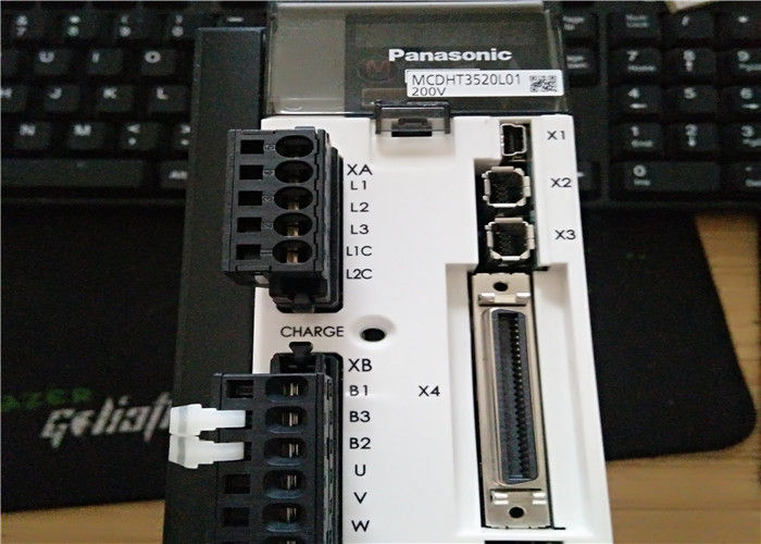 単一1PC松下電器産業のサーボ運転者か3つは安全MCDHT3520L01の200-240V Cフレームを段階的に行ないます