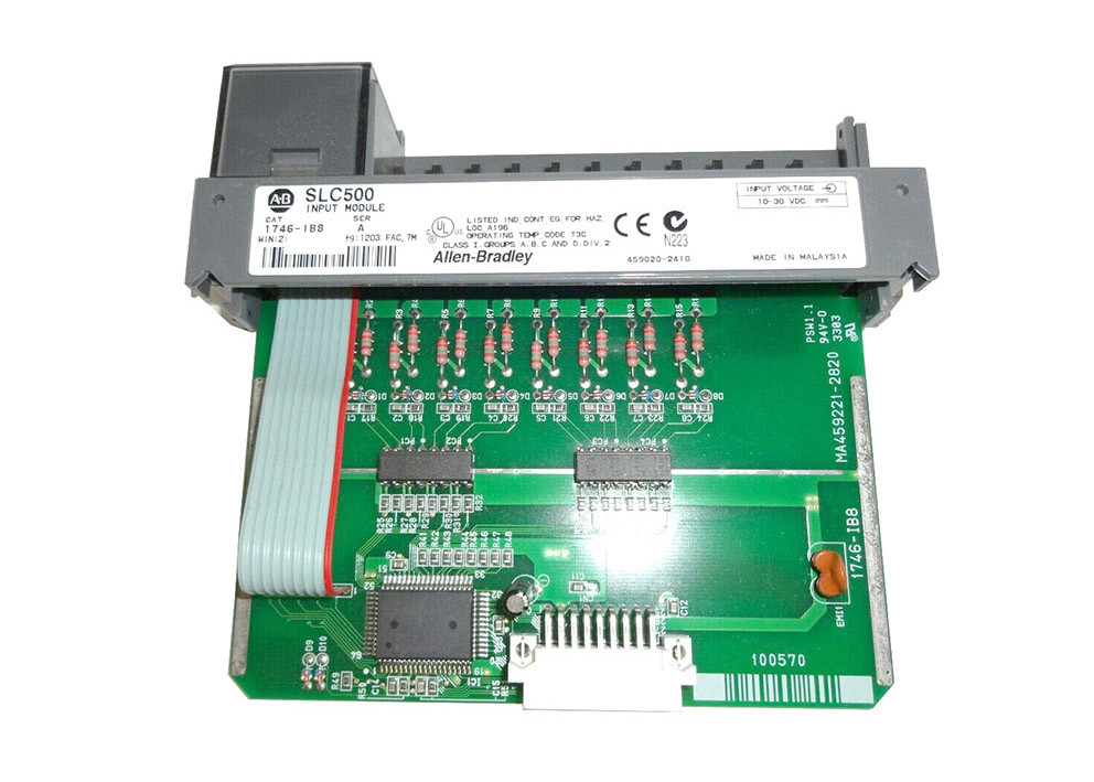 アレン ブラッドリー1746-IB8、SLC 500デジタルのモジュール、DC 10-30ボルトのの電圧範囲をDC入力