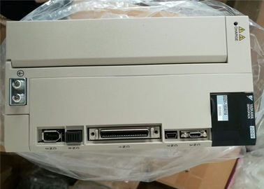 Industrial 3 Phase Servo Motor Driver Yaskawa SGDV-180A01A 002000 2000 Watt 9.7A