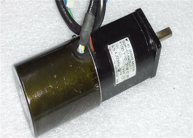 1PCS New In Box Industrial Servo Motor Yaskawa 0.87A  200V  100w  SGM-01AWSU11
