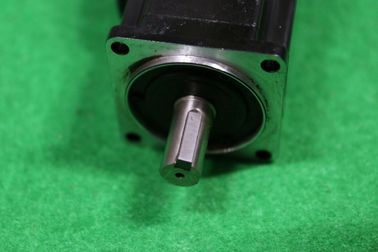 New InsB Yaskawa 400W Ac Servo Motor Industrial Servo Motor  200V SGM-04A3NT21