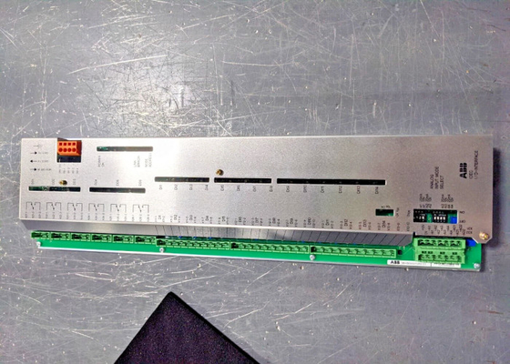 ABB UFC719AE01 アナログデジタルIOモジュール 3BHB003041R0101, ±0.1%精度