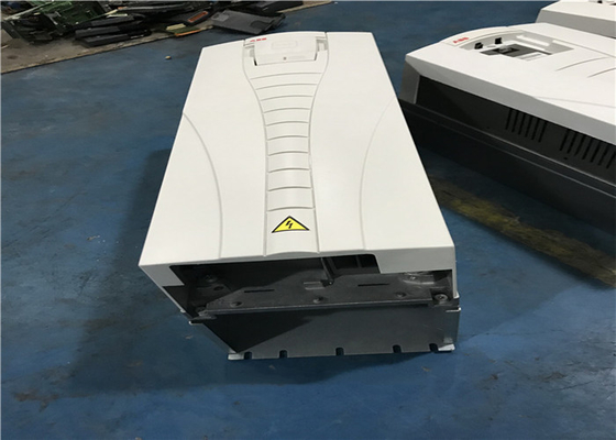 3/Phase AC380V~480V 50/60Hz ABBインバーター45kw IP54 ABBはACS550-01-072A-4+B055を運転します
