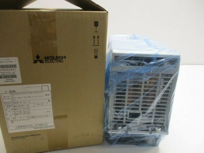 三菱MDS-C1-CV-220 B50756電源のSERVOは周波数変換装置を22のKW 2